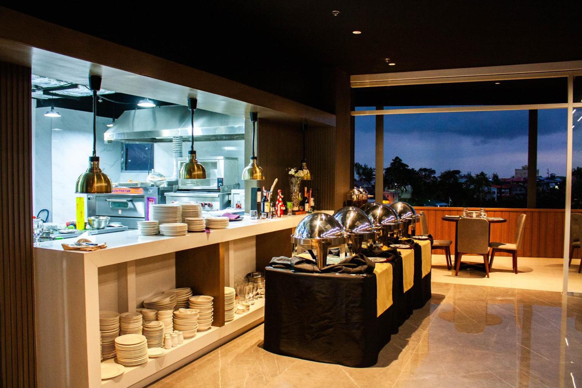 Hayat Sky Towers Hotel Cebu Ngoại thất bức ảnh