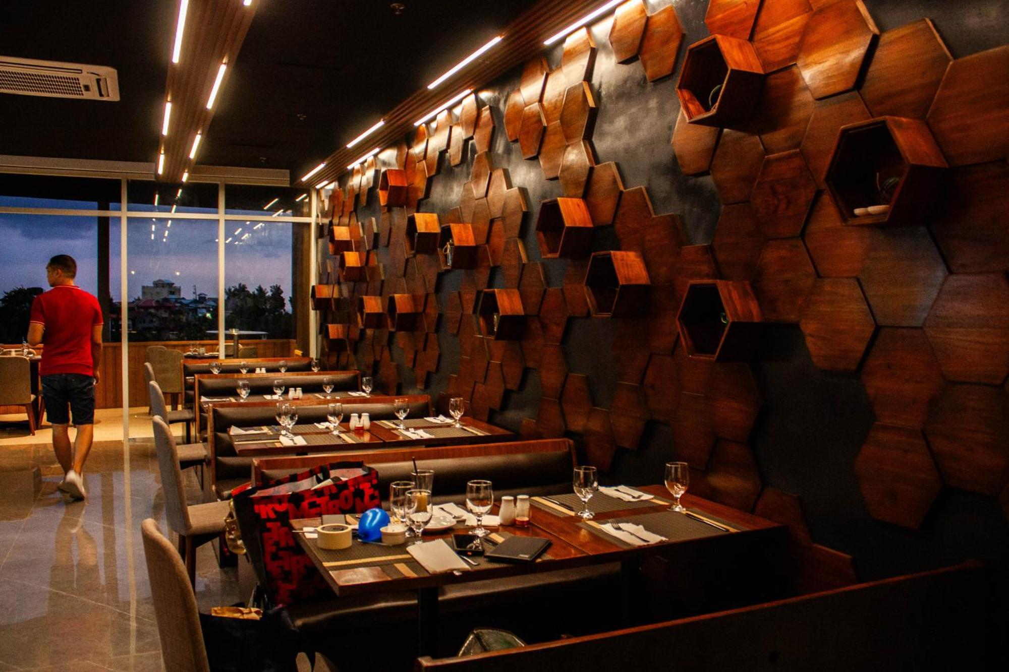 Hayat Sky Towers Hotel Cebu Ngoại thất bức ảnh