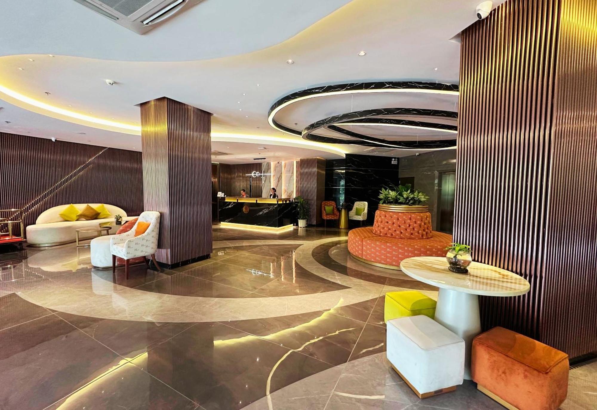 Hayat Sky Towers Hotel Cebu Ngoại thất bức ảnh