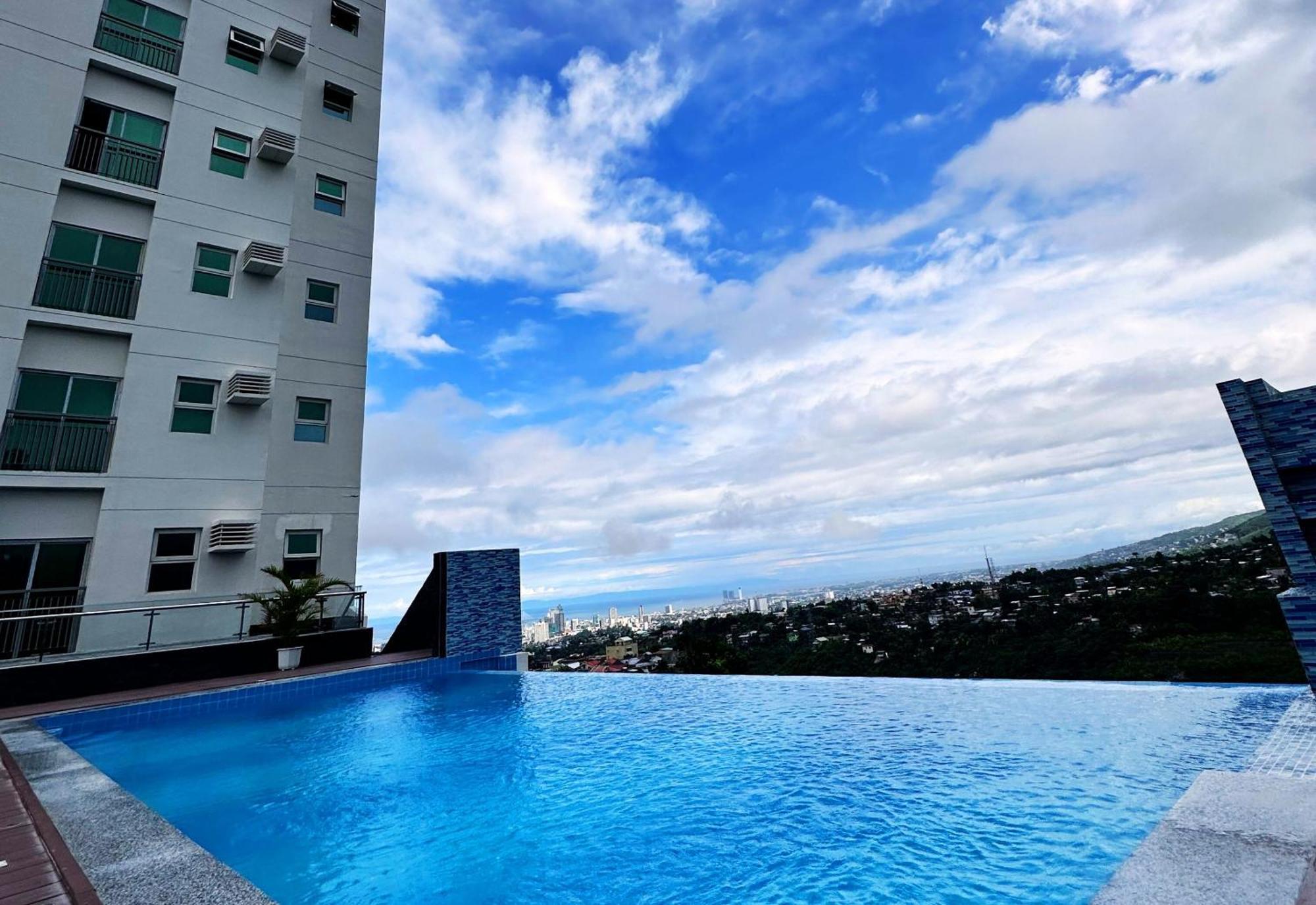 Hayat Sky Towers Hotel Cebu Ngoại thất bức ảnh