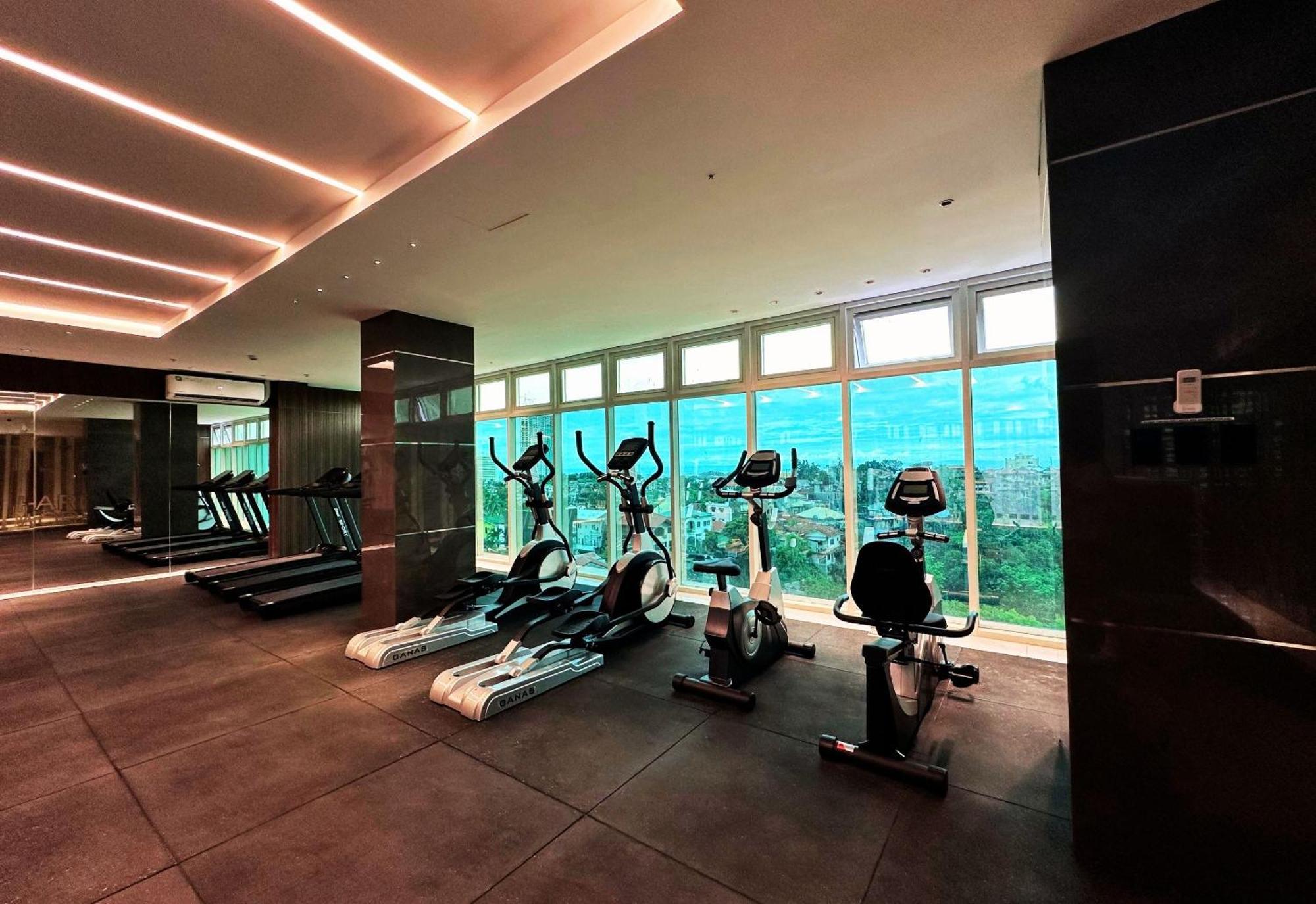 Hayat Sky Towers Hotel Cebu Ngoại thất bức ảnh
